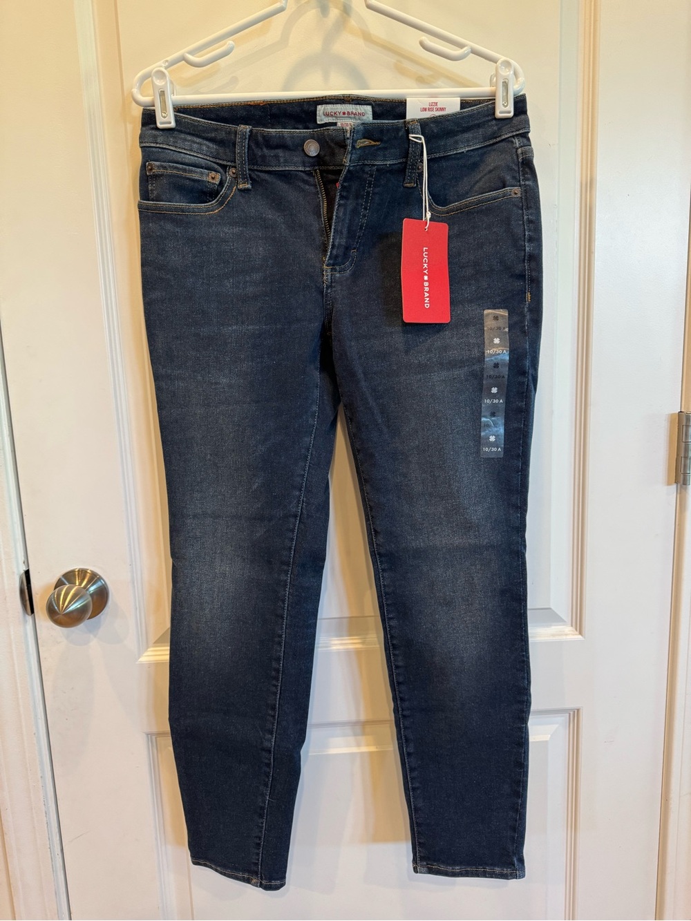 Lucky Brand Women's Skinny Jeans in Dark Blue Wash